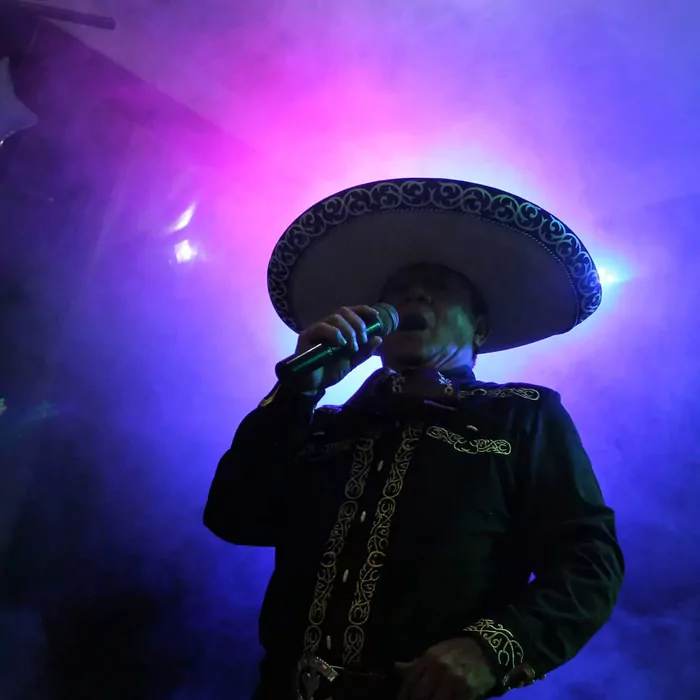 Imitador de Vicente Fernández — La Leyenda